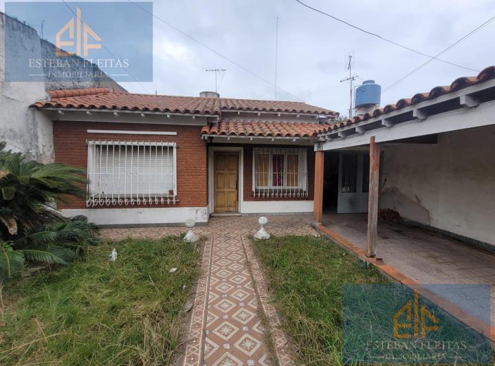 Casa · 248m² · 4 Ambientes · 3 Cocheras