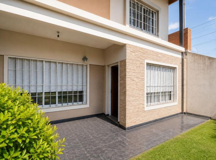Casa · 174m² · 4 Ambientes · 1 Cochera