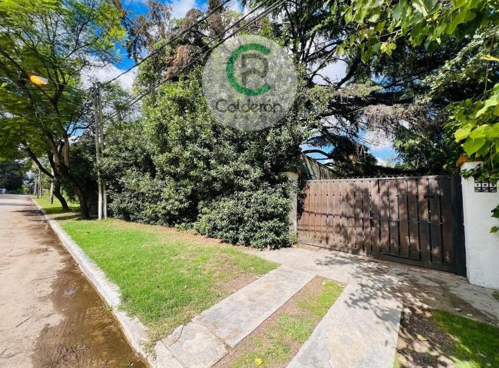 Casa · 169m² · 4 Ambientes · 4 Cocheras