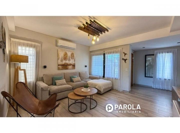 Casa · 154m² · 5 Ambientes · 1 Cochera
