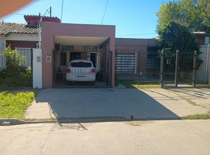 Casa · 115m² · 5 Ambientes · 1 Cochera