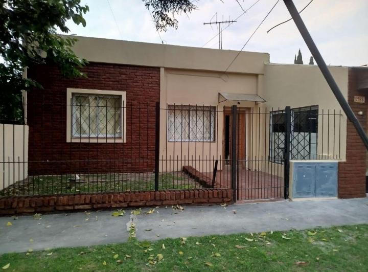 Casa · 170m² · 5 Ambientes · 3 Cocheras