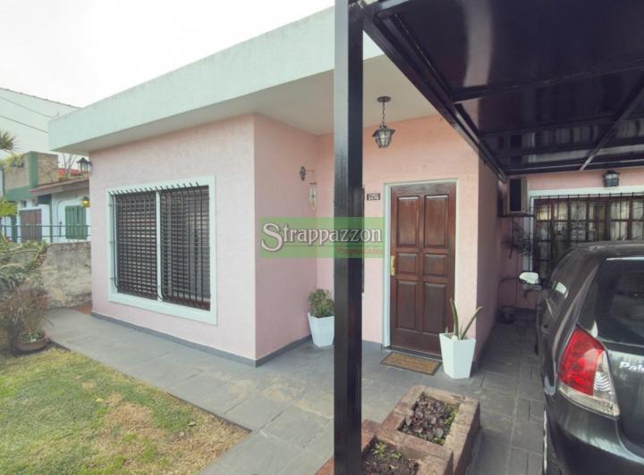 Casa · 131m² · 4 Ambientes · 1 Cochera