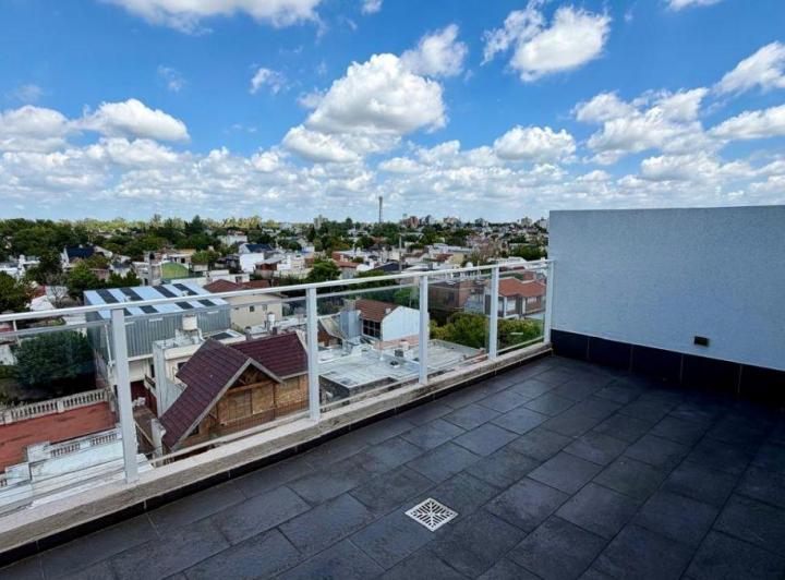 Departamento · 45m² · 2 Ambientes · 2 Cocheras