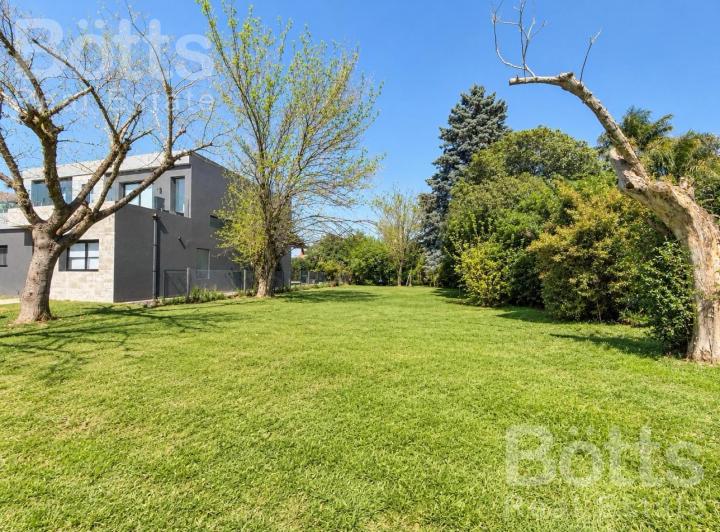 Terreno · 390m²