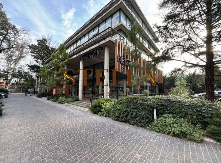 Local comercial · 358m²