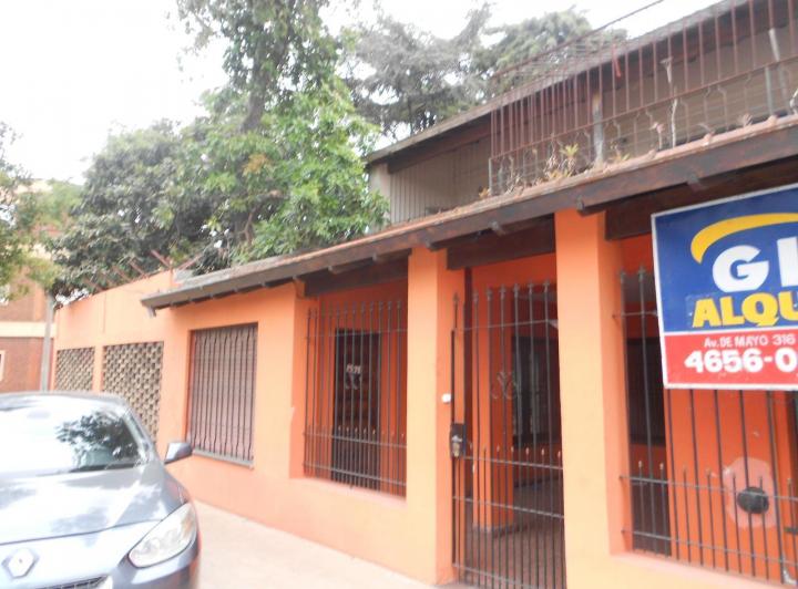 Casa · 120m² · 5 Ambientes · 2 Cocheras