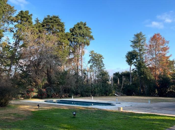 Campo · 450m² · 5 Ambientes · 3 Cocheras
