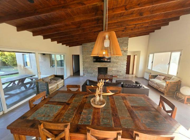 Casa · 145m² · 5 Ambientes