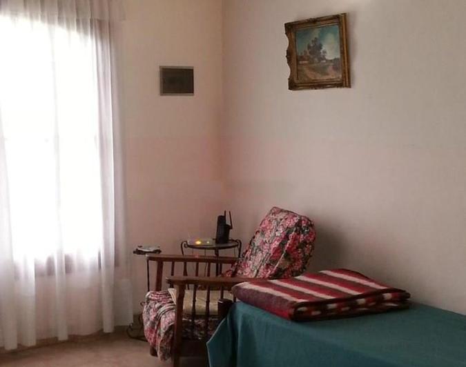 Casa · 240m² · 6 Ambientes · 2 Cocheras