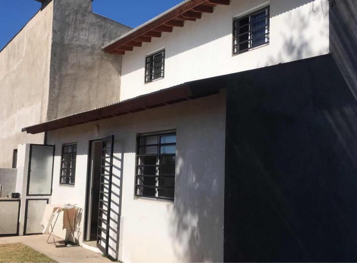 Casa · 60m² · 4 Ambientes · 3 Cocheras
