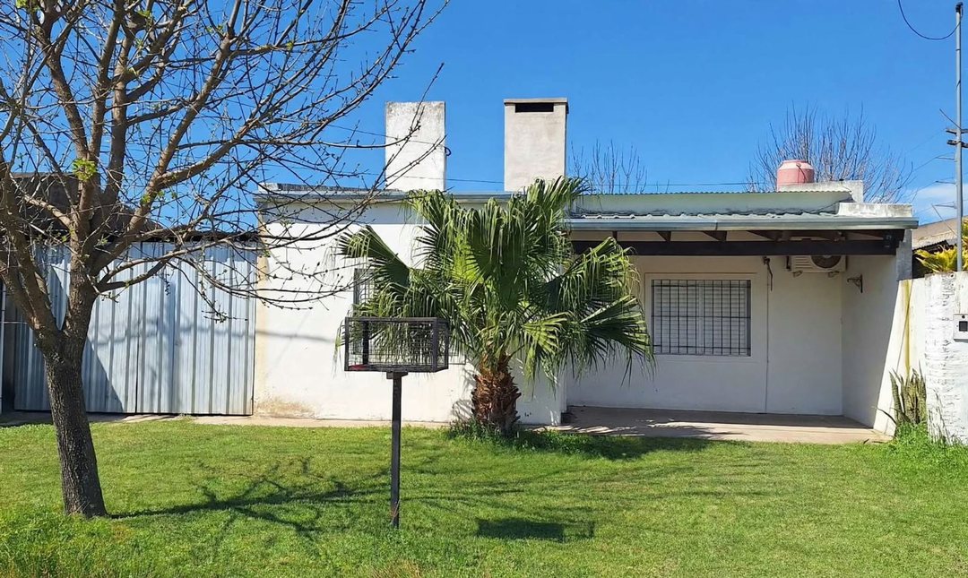 Se vende casa - Barrio Chapero