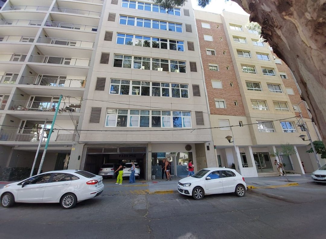 ALQUILER COCHERA INTELIGENTE - PLENO CENTRO