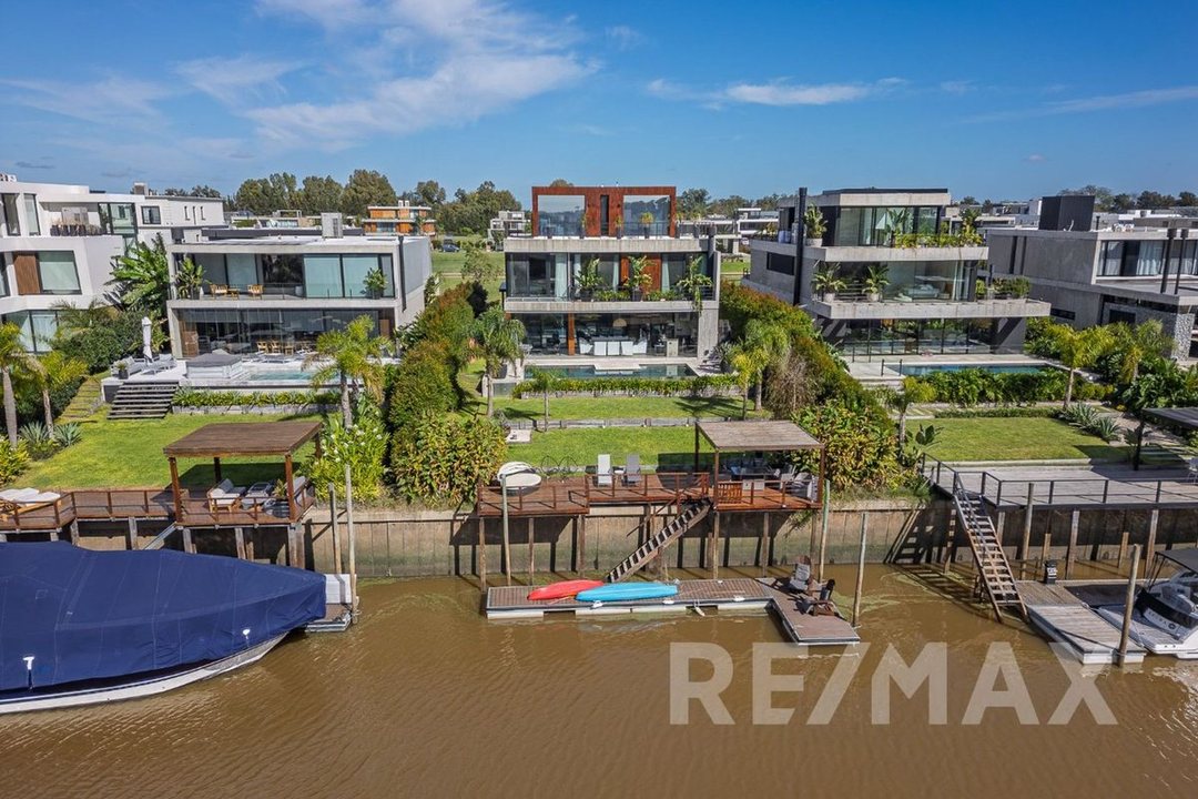 Casa al río c/amarra 5 dorm  El Yacht Nordelta