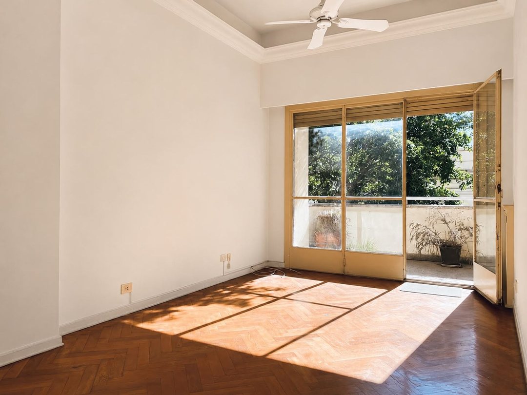 VENTA DEPTO 3 AMBIENTES CON BALCÓN Y DEPENDENCIA