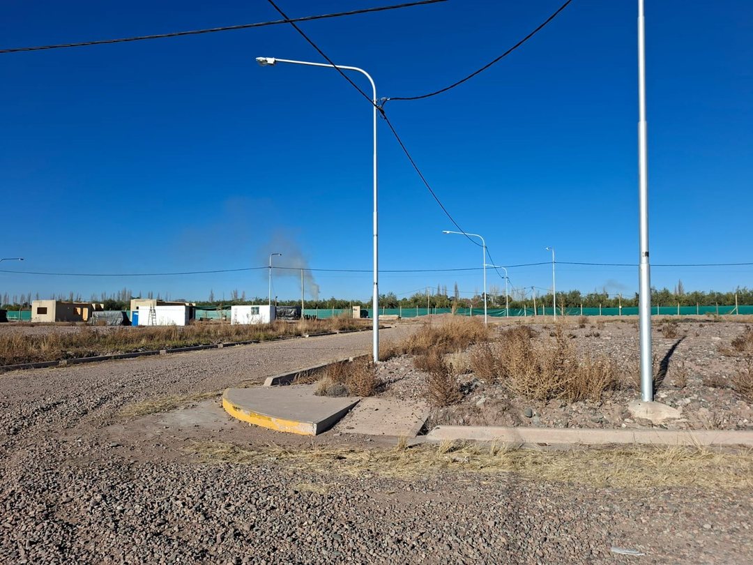 VENTA LOTE ESQUINA PLAN AGUA Y ENERGIA 28 - MAIPÚ
