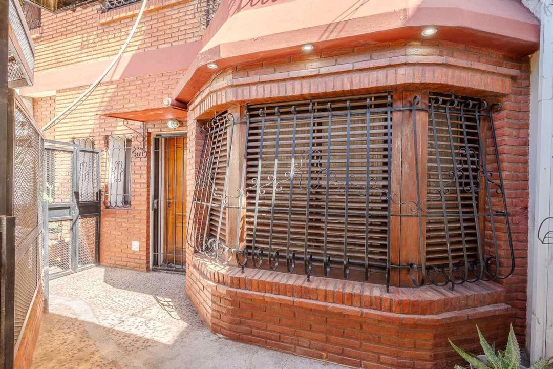 VENTA PH 3 AMB /FRENTE C/COCHERA Y PATIO Z/CASEROS