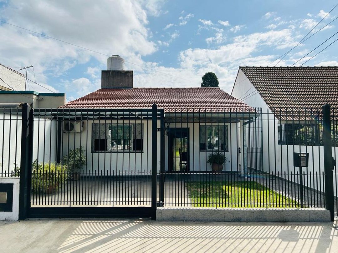 Venta casa reciclada a nueva Lomas de Zamora