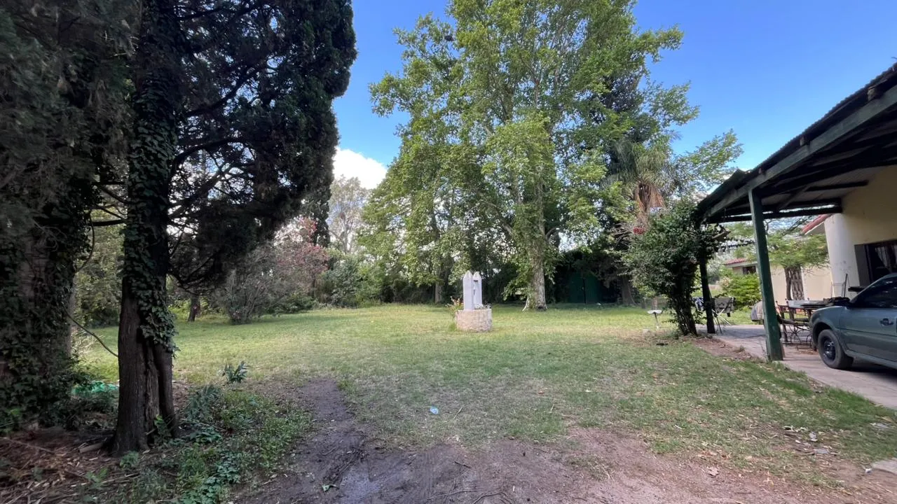 Predio / lote estratégico 2.562 m² – A metros de Vélez Sársfield y Circunvalación. Ideal logística. Depósitos.