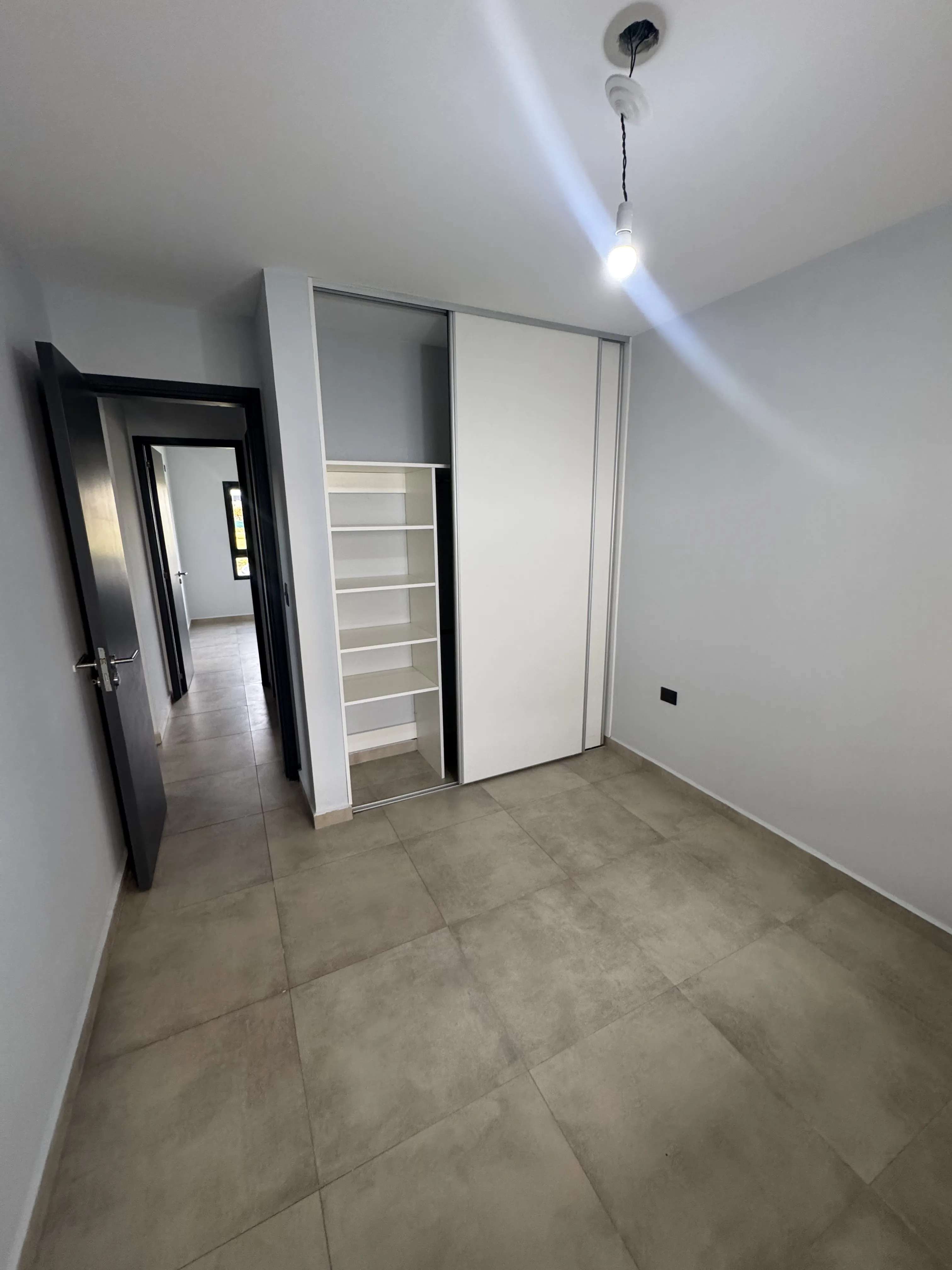 DÚPLEX 2 DORM CON COCHERA, PATIO Y ASADOR – COLINA DE MANANTIALES