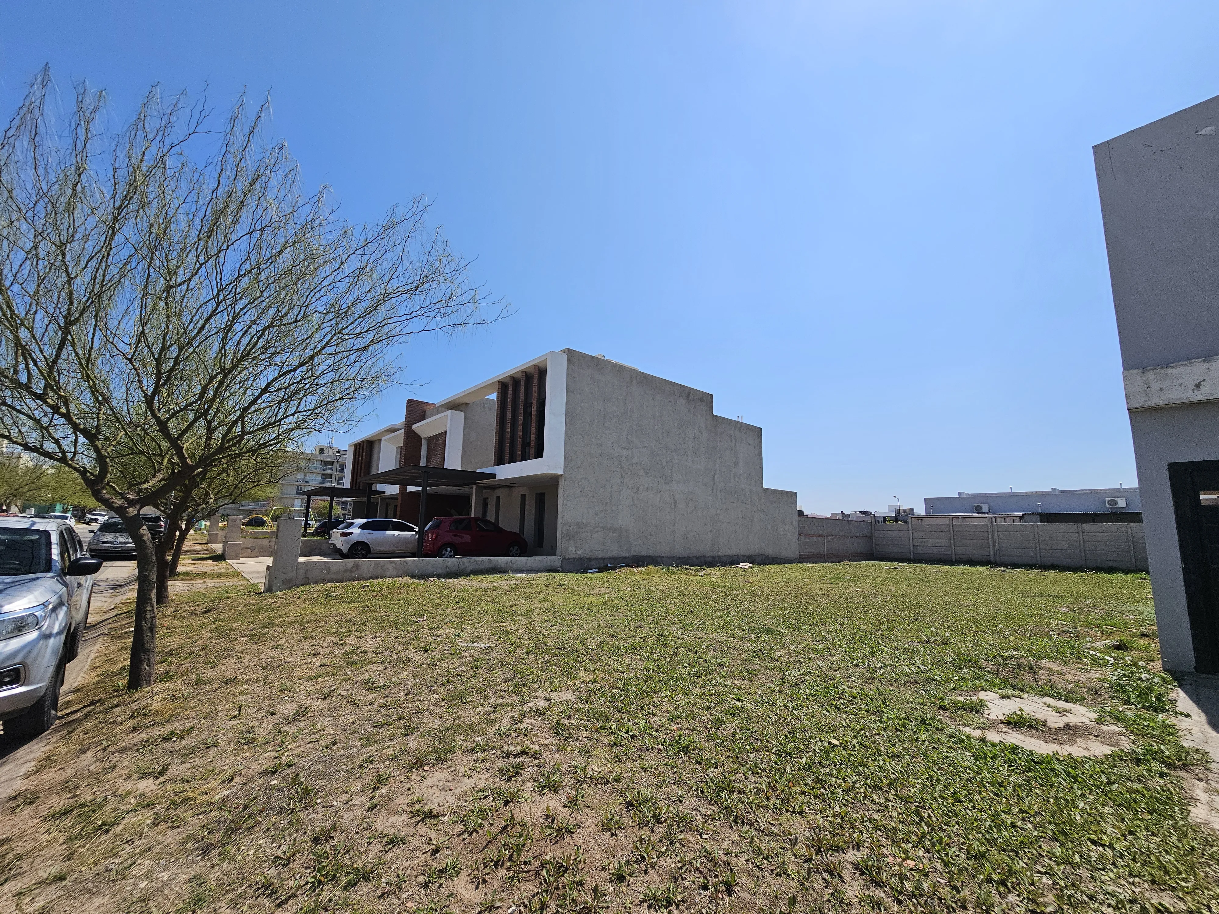 LOTE DOCTA BOULEVARD FONDO NORTE 360 M² APTO DÚPLEX
