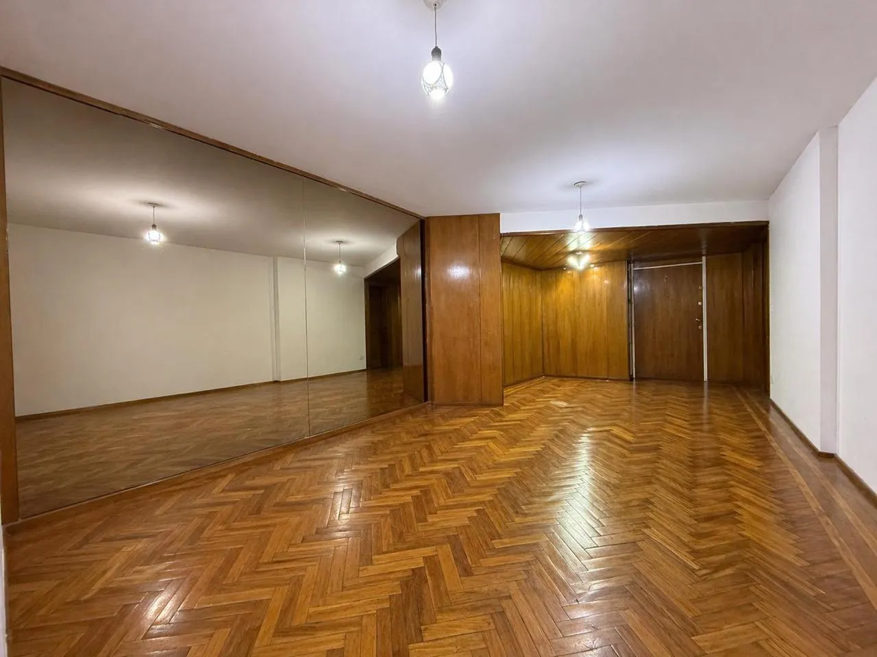 VENTA- DEPARTAMENTO 3 DORMITORIOS CON COCHERA- NUEVA CÓRDOBA