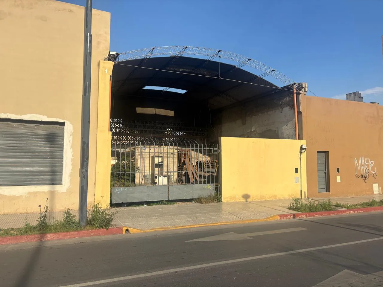 AVENIDA MAIPU AL 500 VENDO LOTE APTO DESARROLLO / RECICLADO