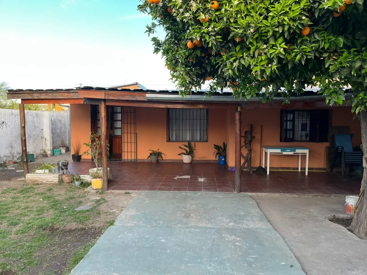 VENTA Casa Barrio San Pedro Nolasco – 3 Dormitorios, 1 baño, terreno de 396m2