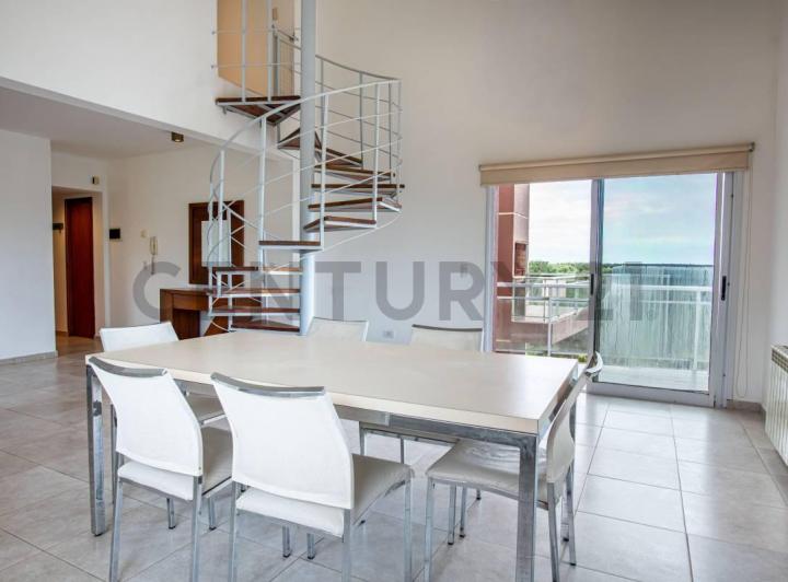 Departamento · 57m² · 4 Ambientes · 1 Cochera