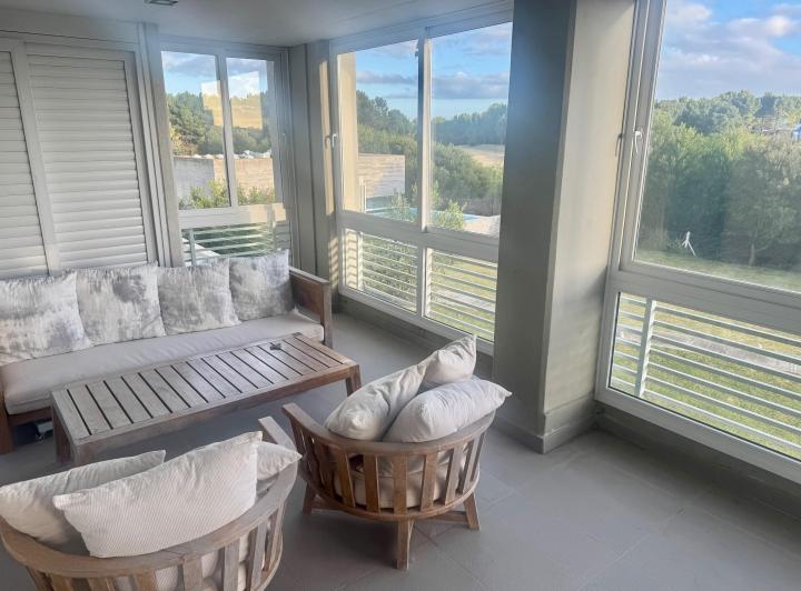 Departamento · 143m² · 5 Ambientes · 1 Cochera