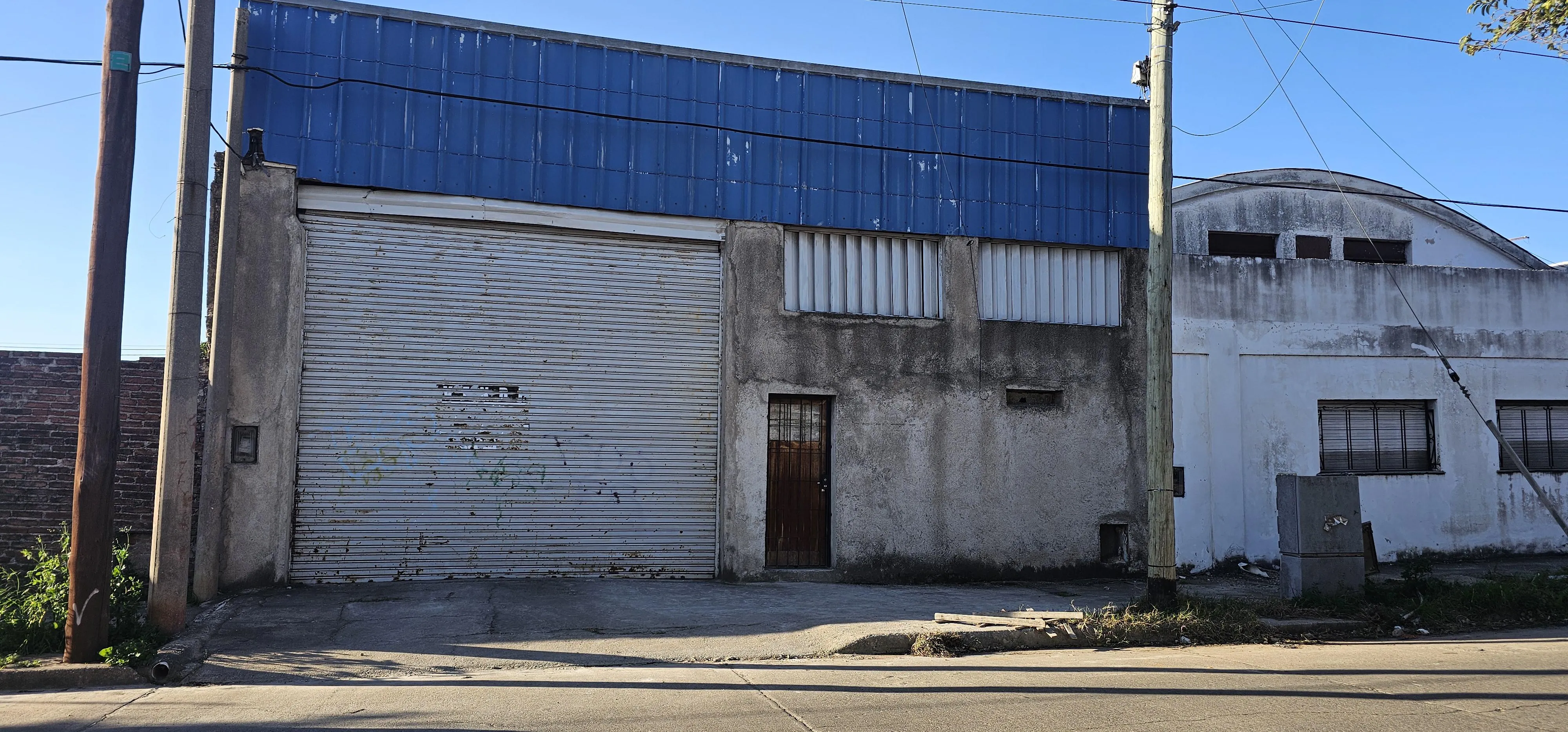 GALPON BARRIO ALTAMIRA - ALQUILER