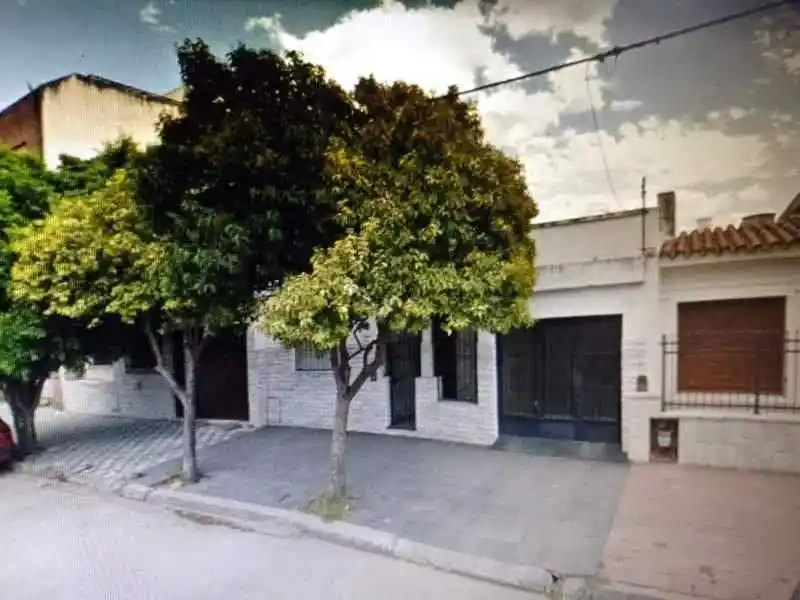 Alto Alberdi Padre Lozano 70 terreno 233 ms2,  9,30 x 25 ms