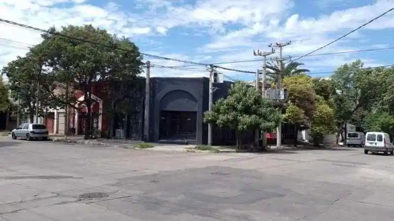 Alta Cordoba Jujuy 2200  terreno de 375 ms2  24,80 x 15 ms zona D F.O.T. 2,5, ap...