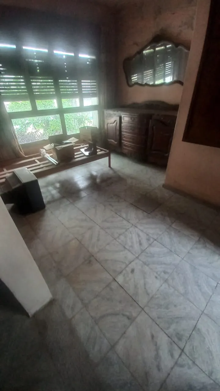 Venta casa tres dorm Colon al 2400