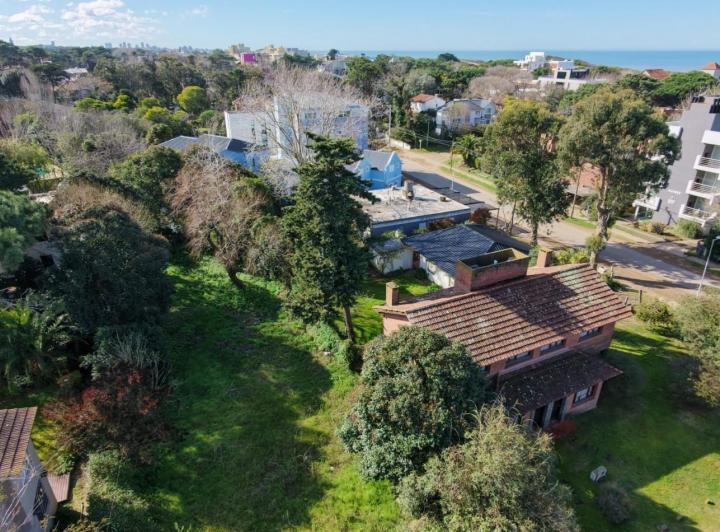 Terreno · 675m²