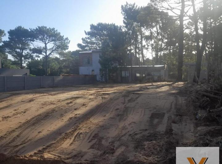 Terreno · 247m²