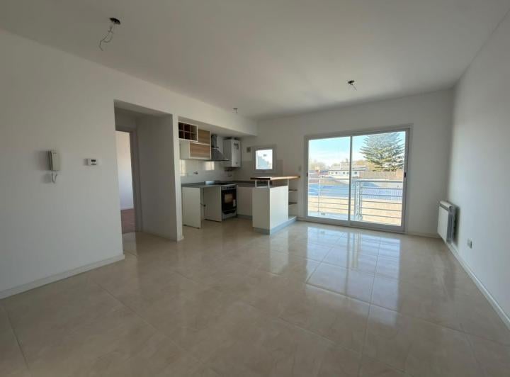 Departamento · 50m² · 2 Ambientes · 1 Cochera