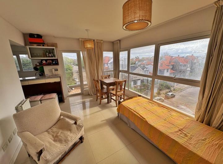 Departamento · 50m² · 2 Ambientes · 1 Cochera