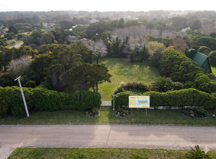 Terreno · 3072m²