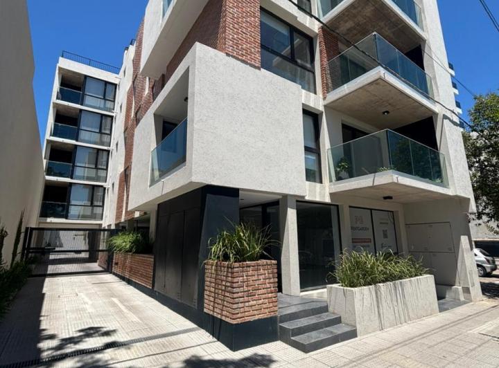 Departamento · 1m² · 3 Ambientes · 1 Cochera