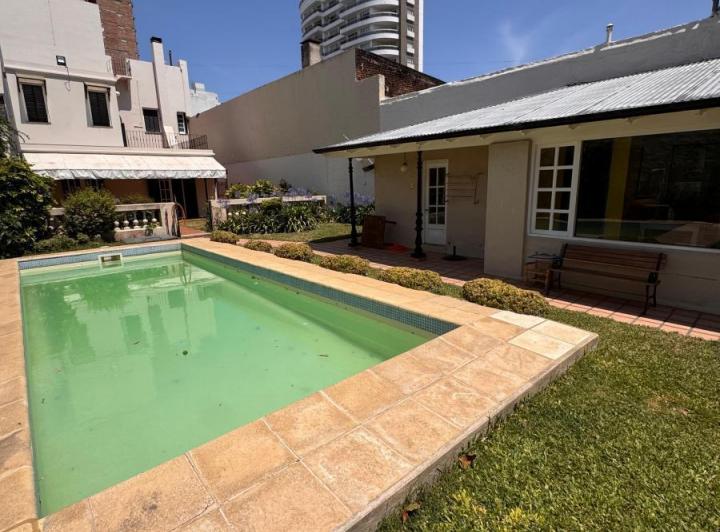 Casa · 370m² · 10 Ambientes
