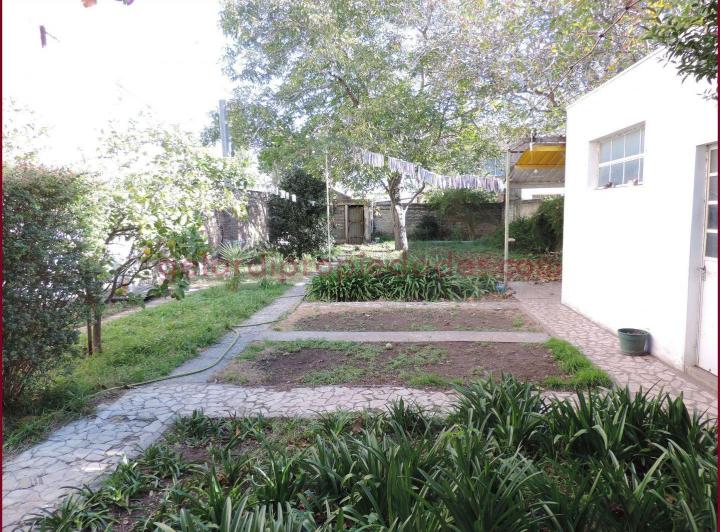 Casa · 100m² · 4 Ambientes · 1 Cochera