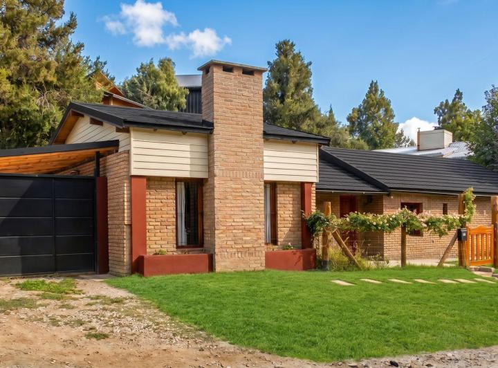 Casa · 176m² · 5 Ambientes · 1 Cochera