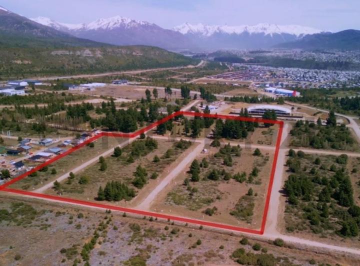 Terreno · 400m²