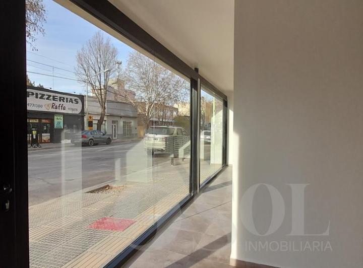 Local comercial · 100m²