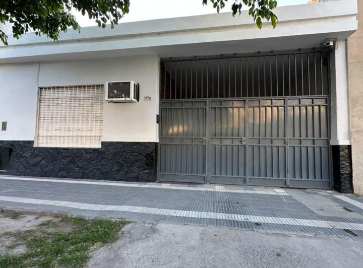 Casa · 140m² · 4 Ambientes · 1 Cochera