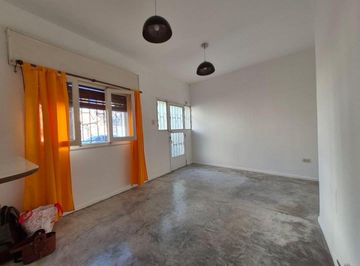Casa · 83m² · 3 Ambientes · 1 Cochera