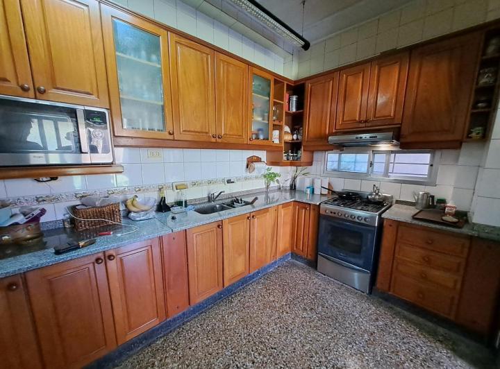 Casa · 110m² · 5 Ambientes · 1 Cochera
