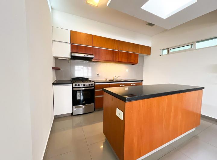 Casa · 115m² · 4 Ambientes · 1 Cochera