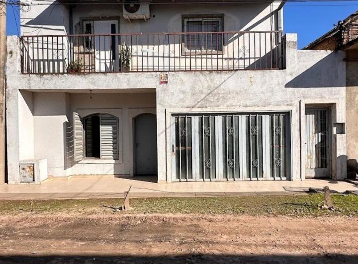 Casa · 218m² · 5 Ambientes · 1 Cochera